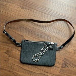 NEVER WORN/ Michael Kors fanny pack